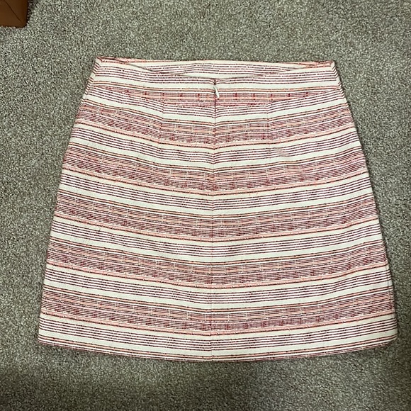 LOFT size 6P multi color skirt like new - Picture 3 of 5